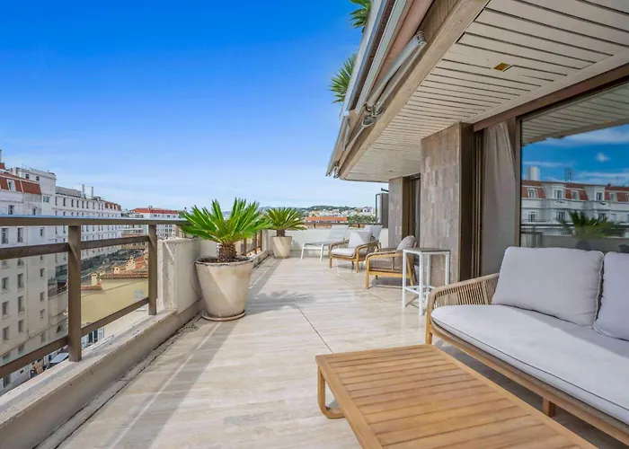 Daire Ref 1244 - Back Croisette - Sea View For Rent *