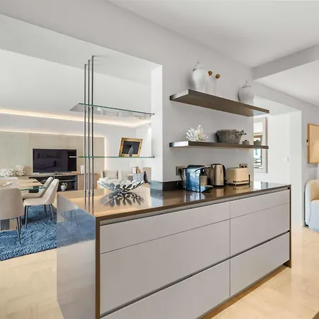 Ref 1244 - Back Croisette - Sea View For Rent *