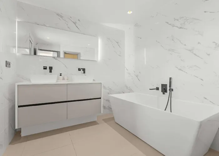 Ref 1244 - Back Croisette - Sea View For Rent