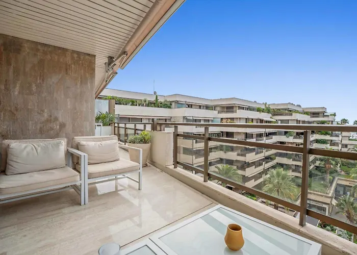 Ref 1244 - Back Croisette - Sea View For Rent *